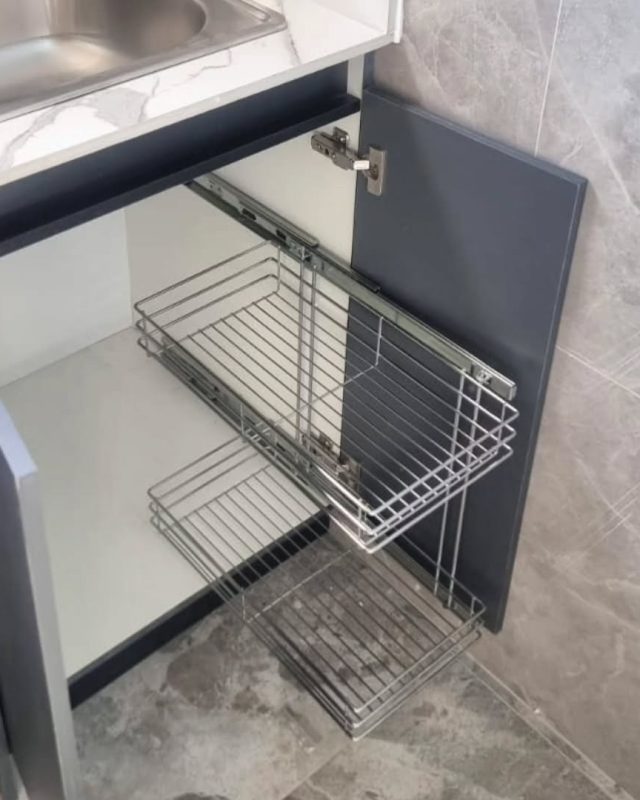 Cesta bajo lavaplatos dos niveles — Moblix, muebles a medida
