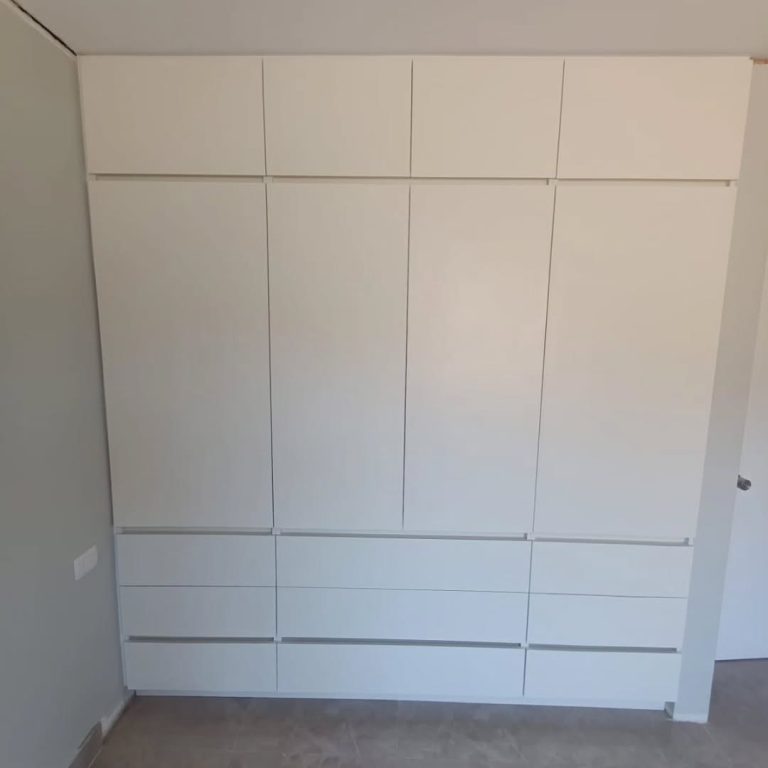 Closet moderno blanco, Altovalsol, Coquimbo