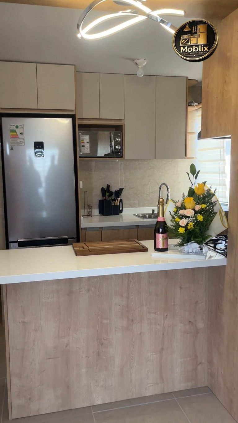 Cocina minimalista con sistema gola, Coquimbo