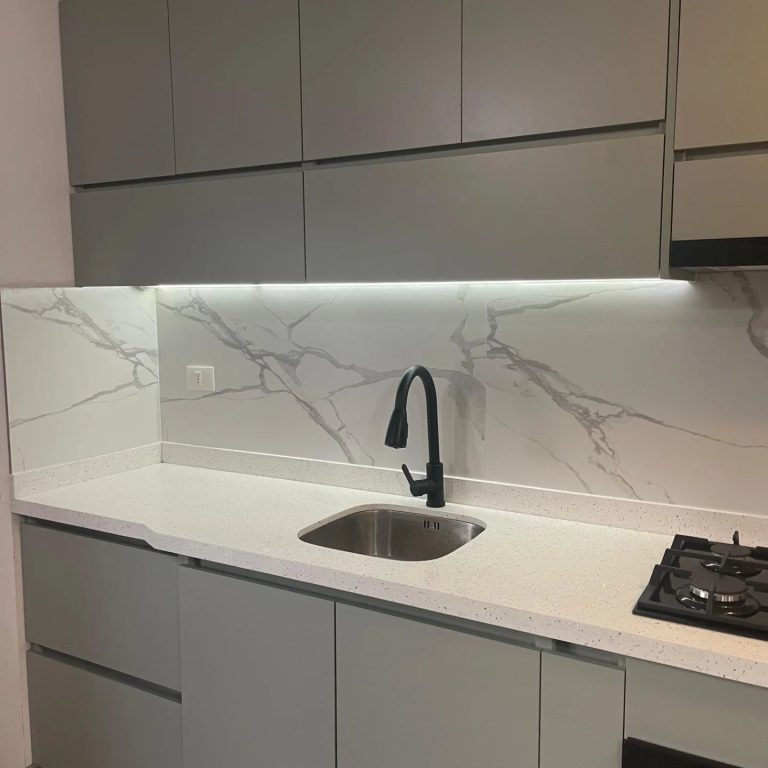 Cocina Verde Glacial con sistema gola, La Serena