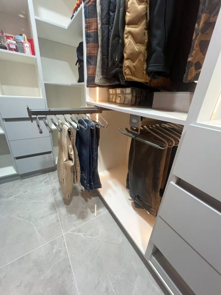 Pantalonero extraíble